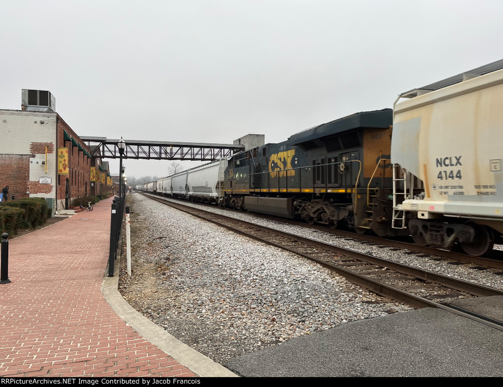 CSX 923